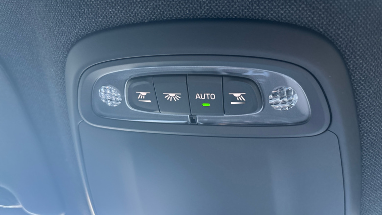 Volvo Xc40 1.5 T4 Recharge PHEV Plus Dark 5dr Auto Estate